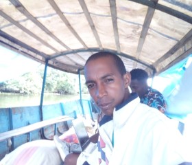 francis, 33, Antananarivo