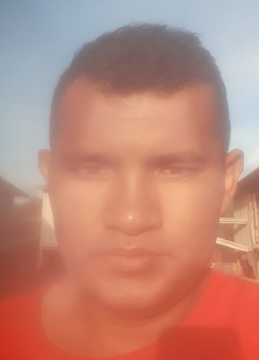 Efesom Lopes из Uruaçu 27 лет