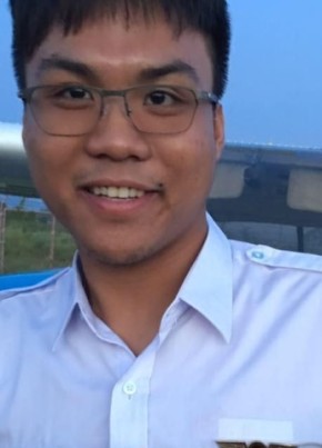 Christian Paul, 27, Pilipinas, Taguig