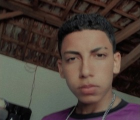 Guilherme, 19, Araguari