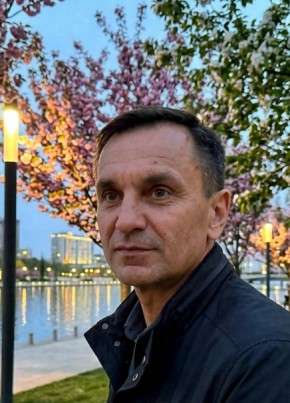 Антон из Сусумана 47 лет