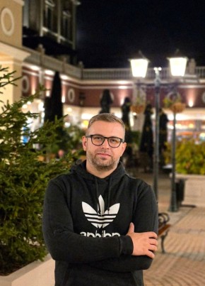 Денис из Санкт-Петербурга 39 лет