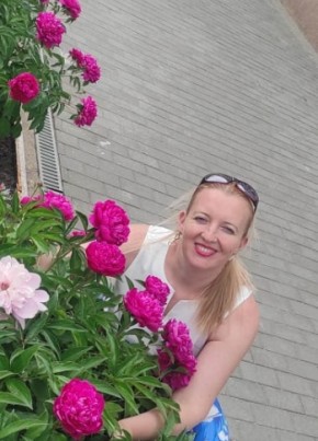 Анастасия, 41, Россия, Адлер