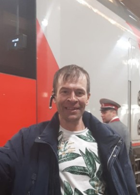 Роман из Коврова 48 лет