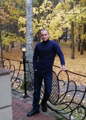 МаксимДмитриевич, 18, Россия, Калининград