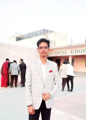 Ayush Pandey, 19, India, Faizābād