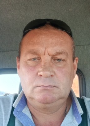 Дмитрий из Омска 46 лет