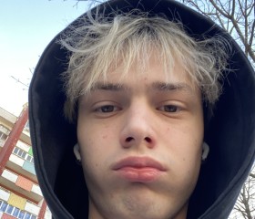 Makar, 19, Saint Petersburg
