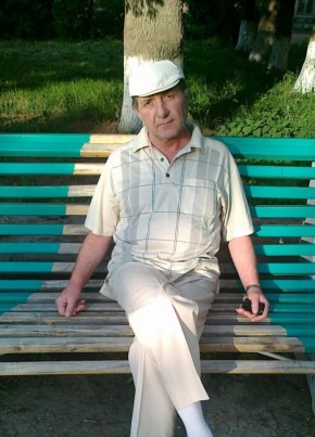 Грайр из Աբովյան 60 лет