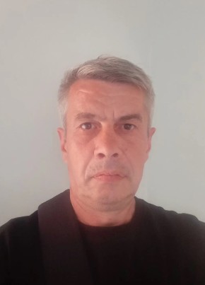 Андрей из Сходни 48 лет
