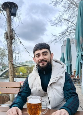 Samit из Berlin 36 лет