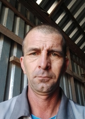 Евгений из Поворино 43 года