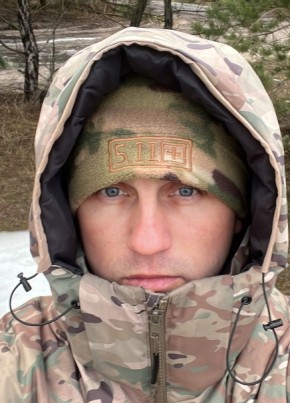 Роман, 36, Україна, Луганськ