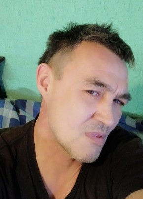 Альберт, 39, Россия, Екатеринбург