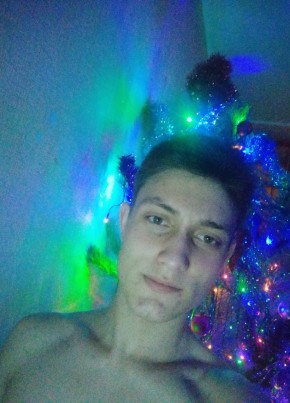 Vetal, 20, Russia, Kamen-na-Obi