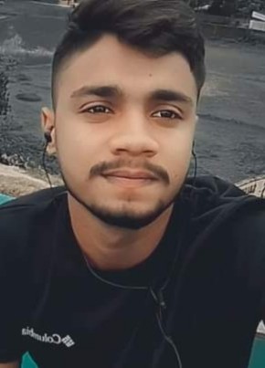 Hasan, 18, سلطنة عمان, صحم‎