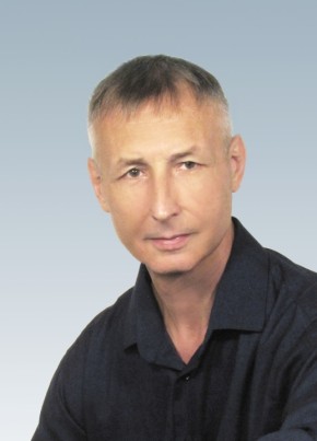 Павел из Саратова 57 лет