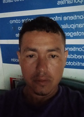 Carlos Ortiz, 40, República de Nicaragua, Managua