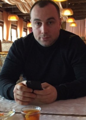 Artur, 38, Russia, Moscow
