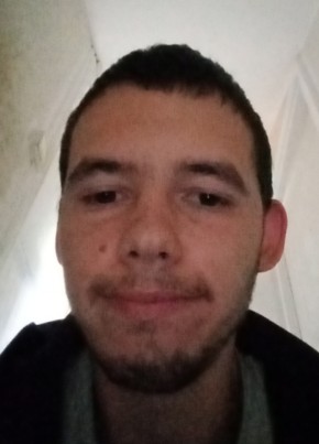 Brandon из Fontenay-le-Comte 19 лет