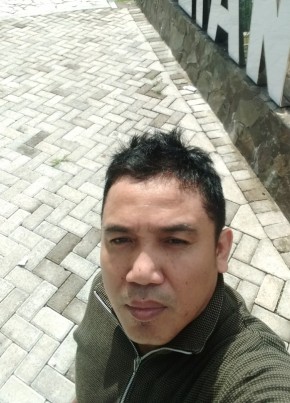 Iwan, 40, Indonesia, Kota Makassar