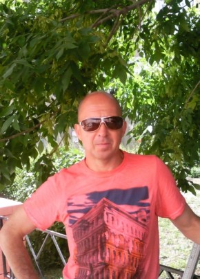 Владимир, 54, Россия, Астрахань