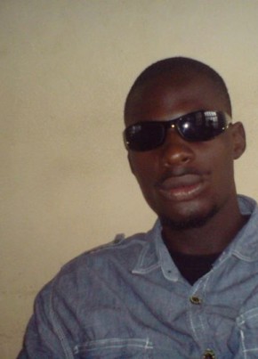 CISCO, 34, Sierra Leone, Freetown