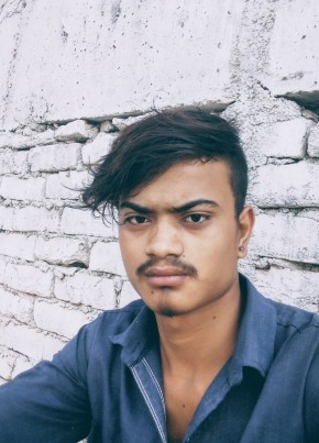 Nikhil Gotham, 18, India, Kanpur