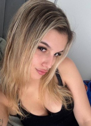 Alina из Alexandria (Commonwealth of Virginia) 22 года