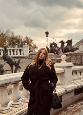 Оля из Москвы 23 года