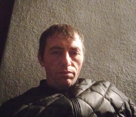 Den, 39, Sokhumi