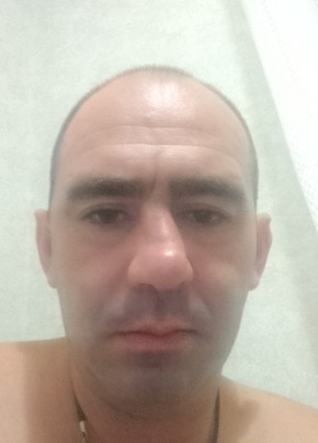 Konstantin, 37, Russia, Obluchye