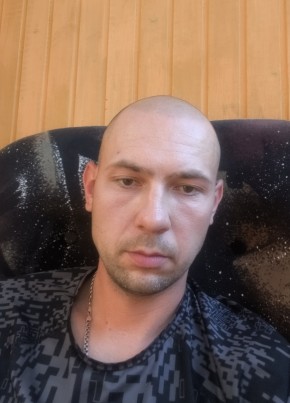 Денис из Климовска 32 года