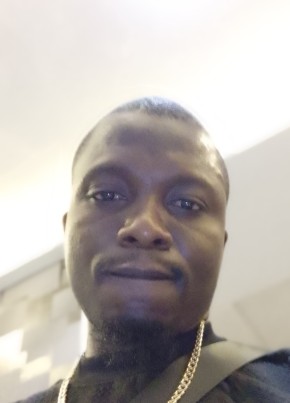 Desmond Franky, 36, Nigeria, Lagos