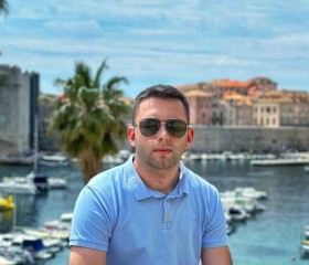 Matrix, 29, Peje