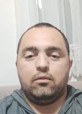 Mustafa из İzmit 29 лет