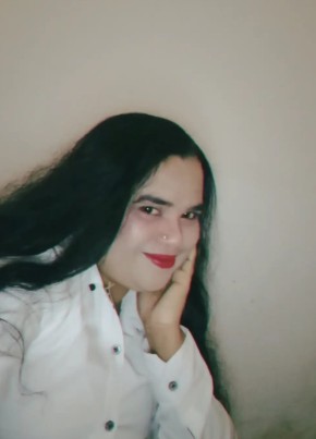 Kalsom из الوكرة 18 лет