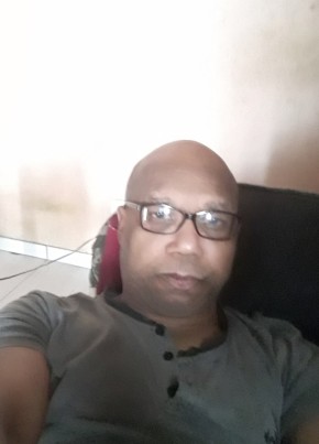 Renildo из Viana (Espírito Santo) 54 года