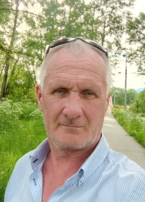 Максим из Иркутска 56 лет