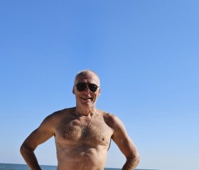 Yuriy, 62, Saint Petersburg