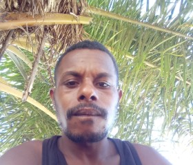 Aden, 32, Jayapura