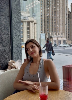 Нина из Москвы 27 лет