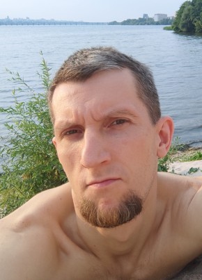 Илья, 40, Россия, Воронеж
