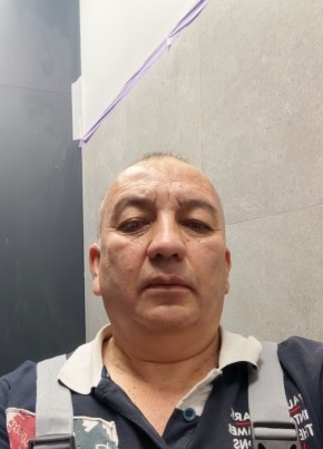 Равшан Болтабаев из Иркутска 53 года