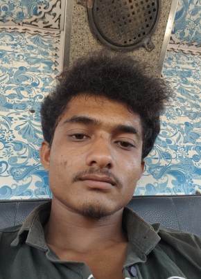 Sunil, 18, India, Bhiwandi