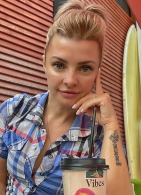Oksana, 42, Russia, Sochi