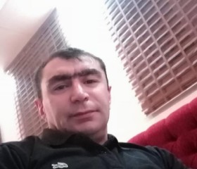 Artak Arakelyan, 43, Vanadzor