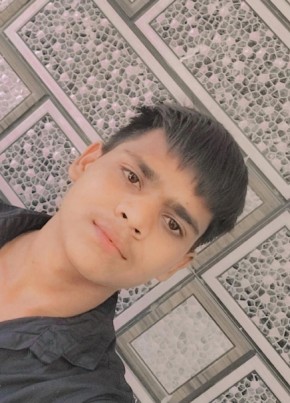 Anil Thakor, 18, India, Ahmedabad