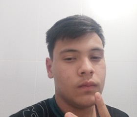 Lucas, 19, Joinville