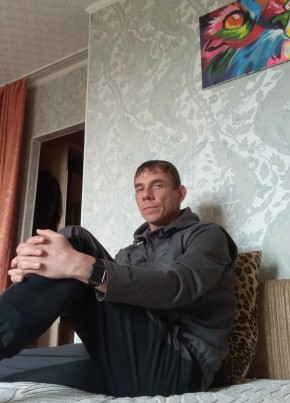 Паша из Артема 41 год